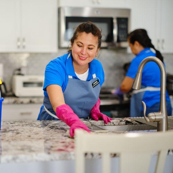 YAD Cleaning Services providing move-in and move-out cleaning